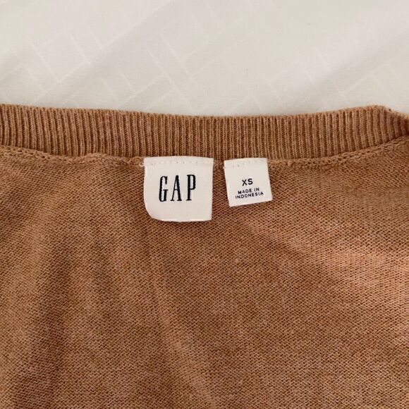 Gap Button Up sweater - Picture 6 of 6